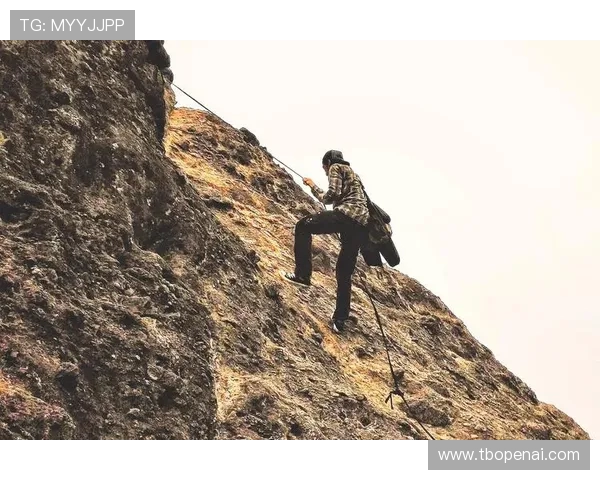 刘磊亲述攀岩技巧与心得体会助你轻松征服高峰之路