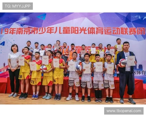 南京篮球队荣登全国力量排行榜第三名展现强劲实力与团队精神