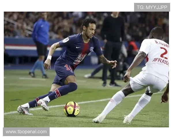 2018至2019赛季巴黎圣日耳曼与曼联的巅峰对决回顾与分析 2018至2019赛季巴黎圣日耳曼与曼联的巅峰对决回顾与分析