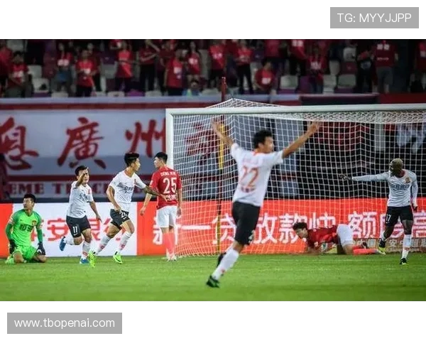 恒大与卓尔全场对决精彩回顾及赛后分析展现足球魅力与团队精神