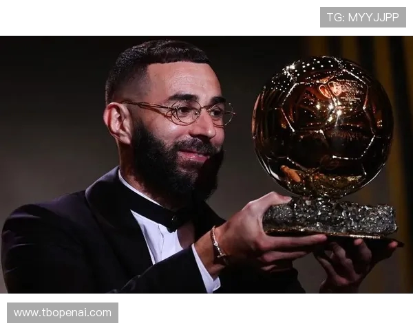 本泽马:从金球奖得主到足球传奇的辉煌旅程与未来展望 本泽马:从金球奖得主到足球传奇的辉煌旅程与未来展望