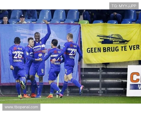 西悉尼流浪与悉尼FC的激烈对决揭示澳超联赛的竞争魅力与球队实力较量