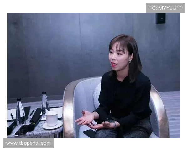 赵静专访：从职业选手到电竞评论员的英雄联盟成长之路