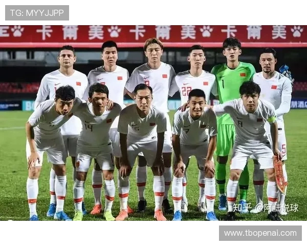 南京足球队与上海足球队赛后复盘团队协作分析与战术总结