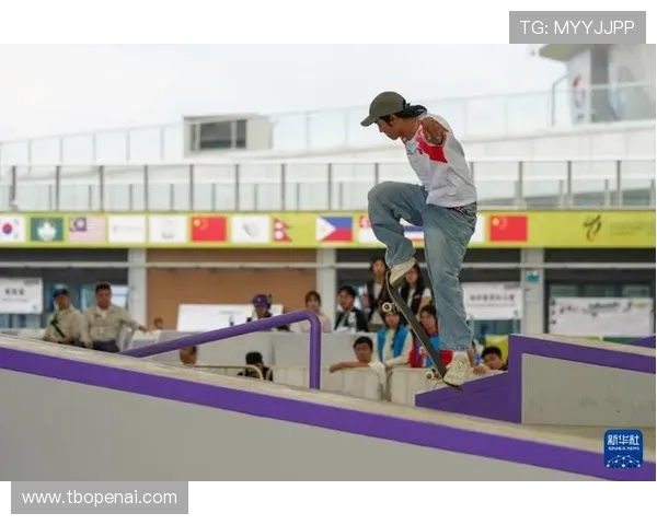 成都滑板队在世界攀岩锦标赛中以98分稳居积分榜首位